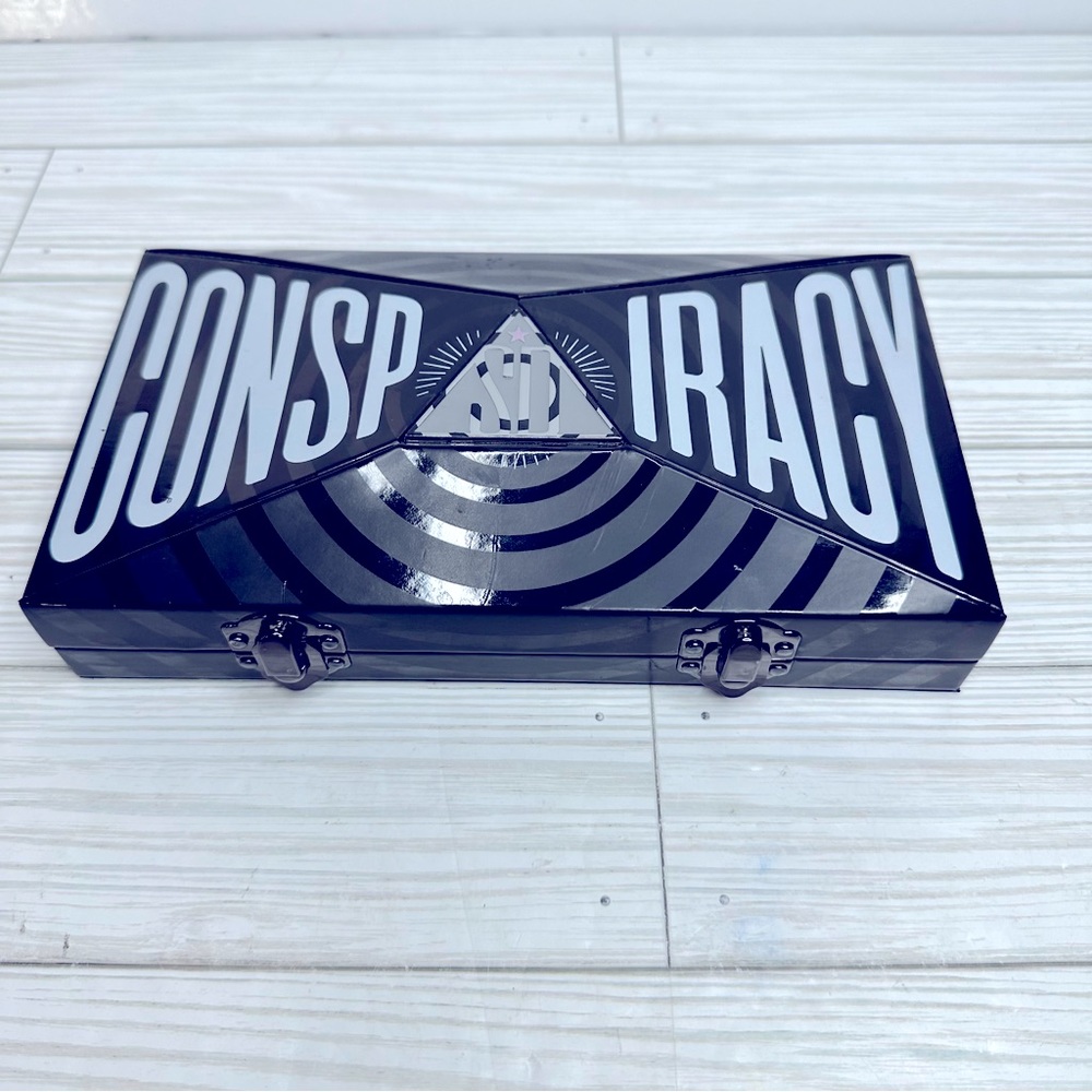Jeffree Star Conspiracy Eyeshadow Palette